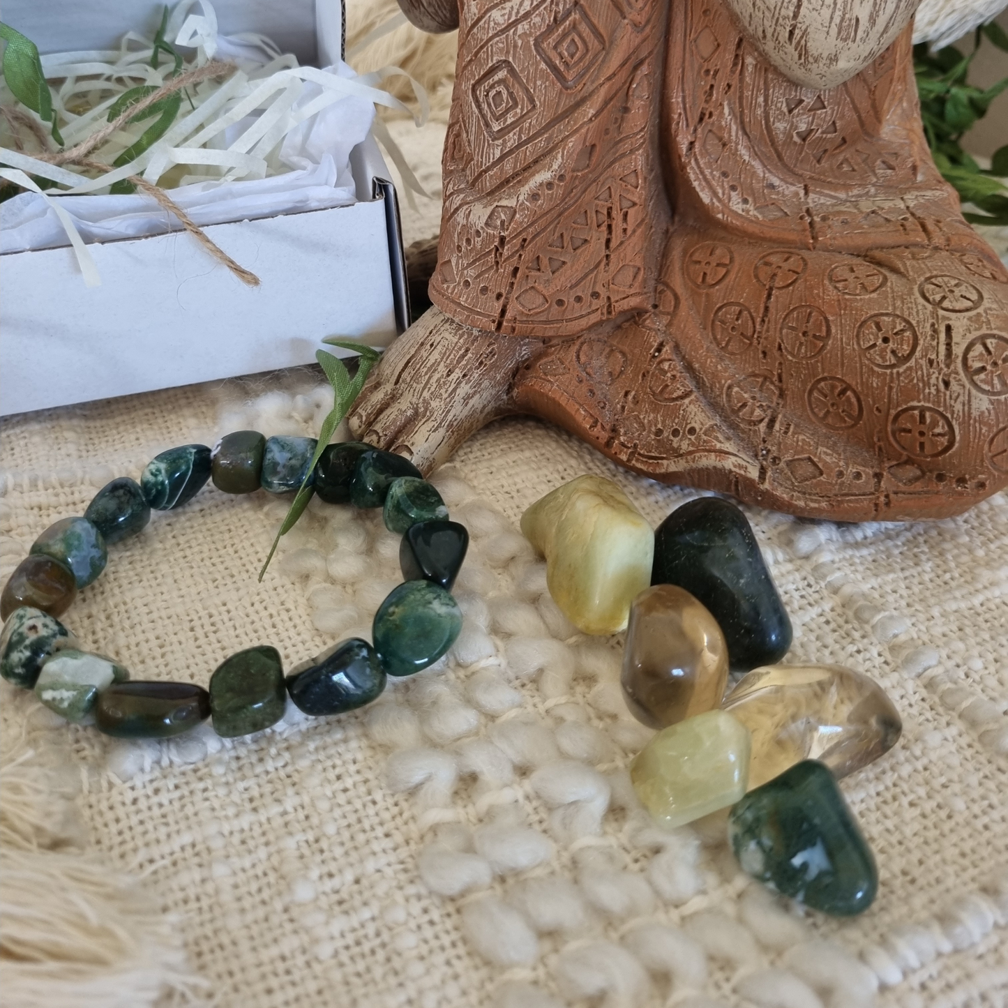 Gift box - Green Moss Agate Bracelet & Tumblestones