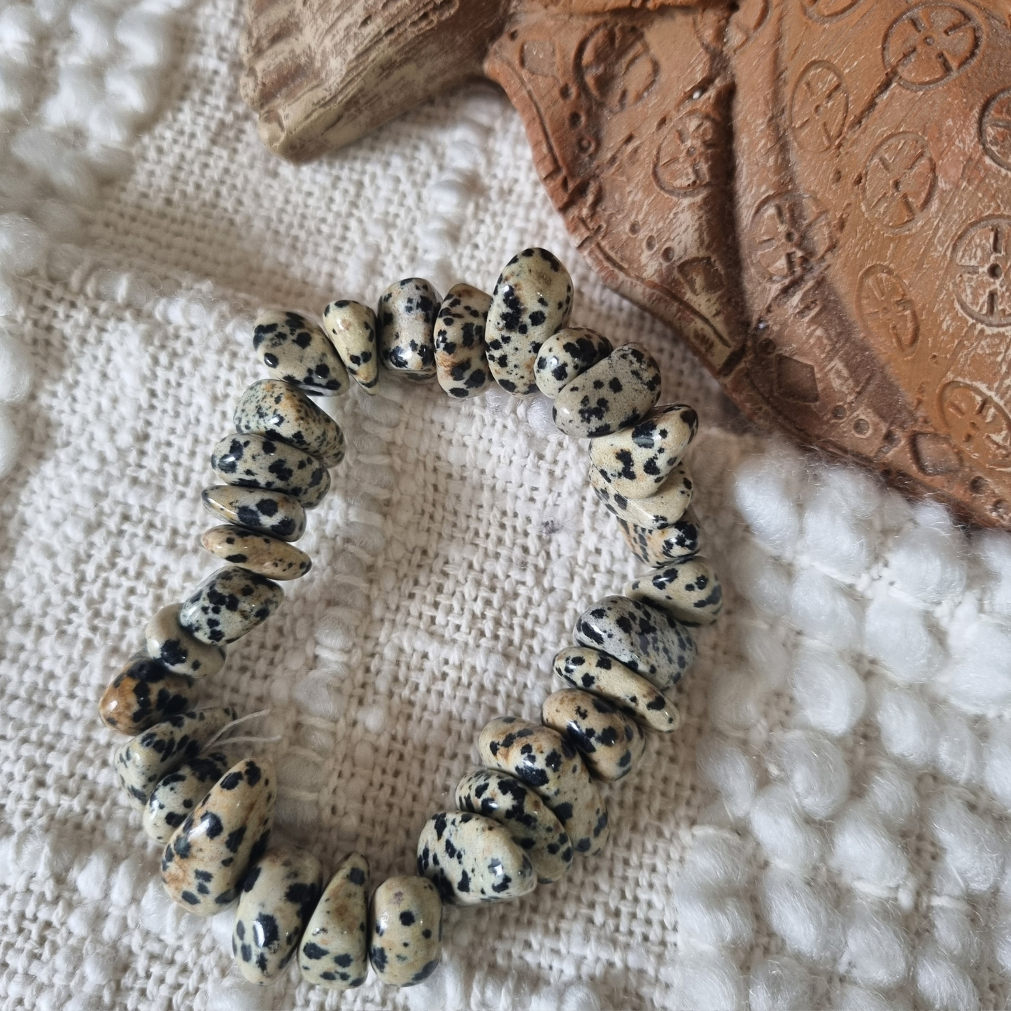 Gift box - Dalmation Jasper Bracelet & Tumblestones